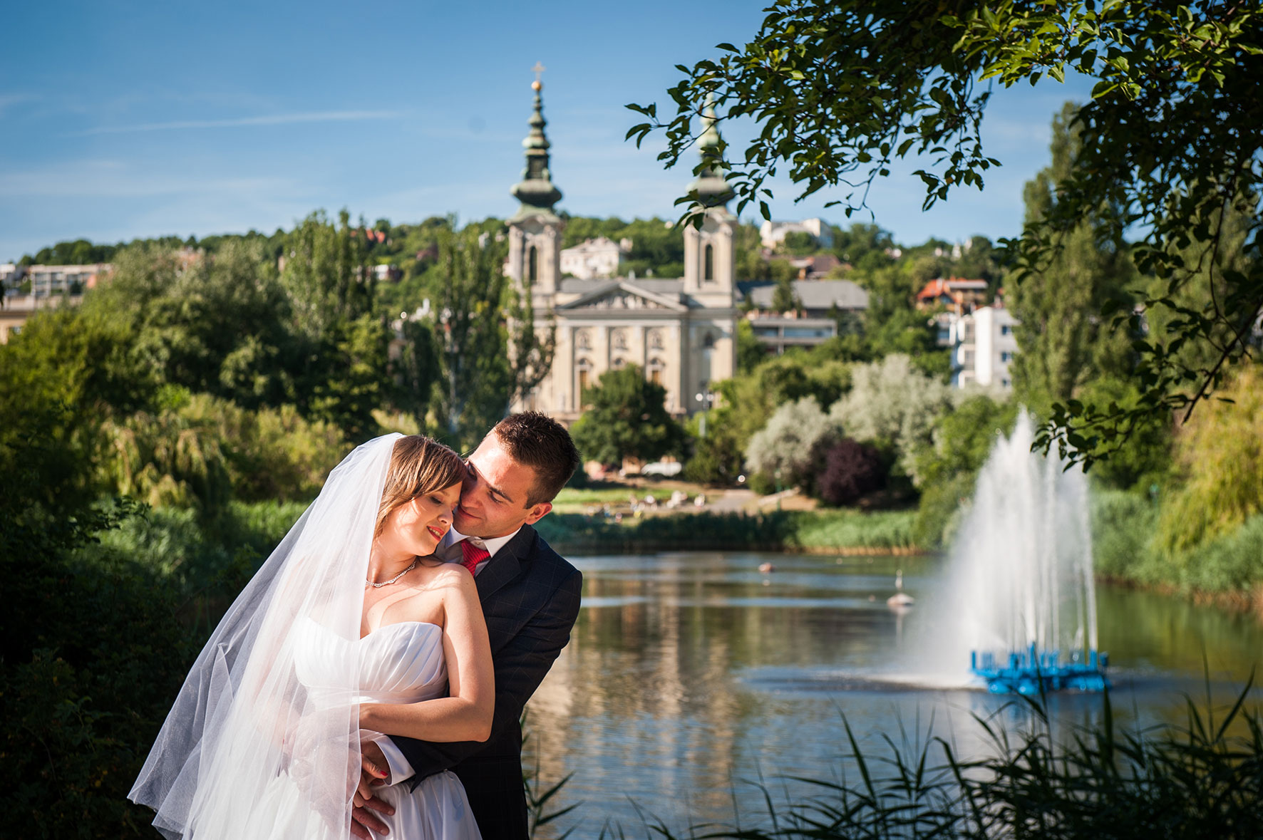 csilla-es-peti-eskuvoi-fotoi-berettyoujfalu-budapest.jpg